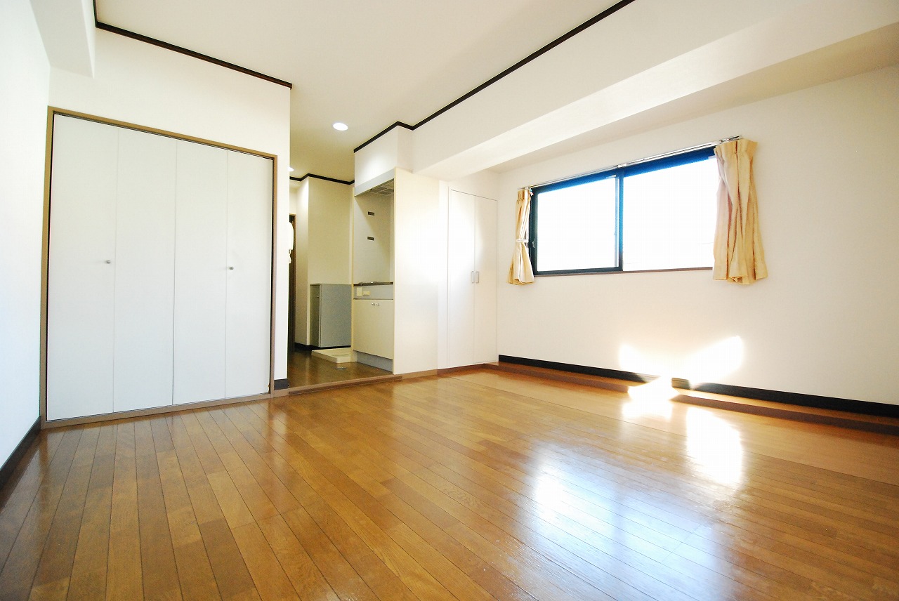 ルミエール201　広い1Kのお部屋です
