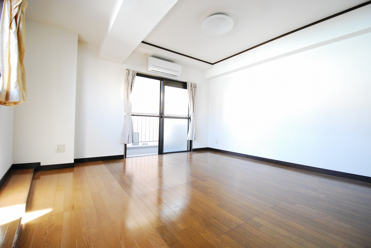 ルミエール201　広い1Kのお部屋です