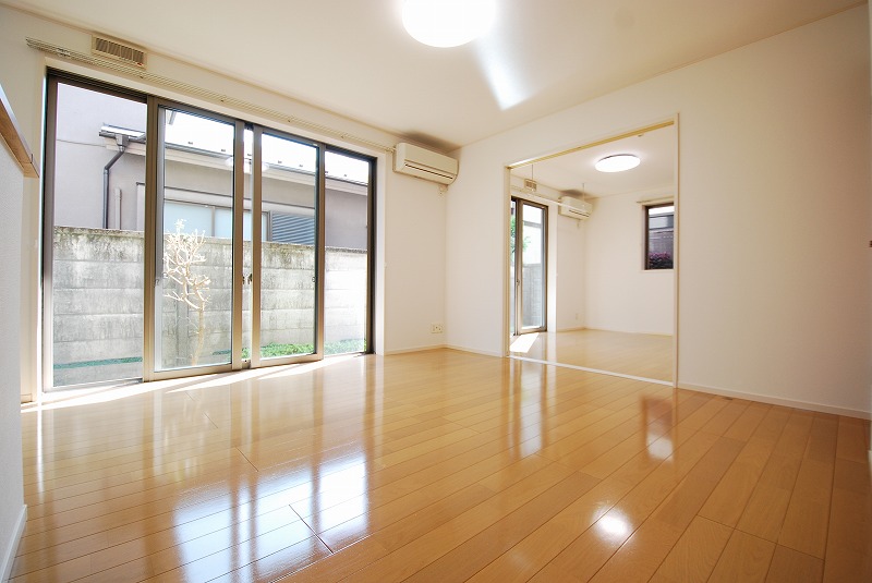 「募集予告」ベルイースト102号室 ファミリータイプのお部屋で,駐車場付きです!