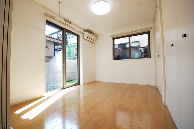 「募集予告」ベルイースト102号室 ファミリータイプのお部屋で,駐車場付きです!