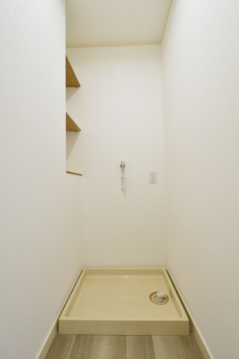 シュロス高円寺302号室 リニューアル工事完了し即日入居可